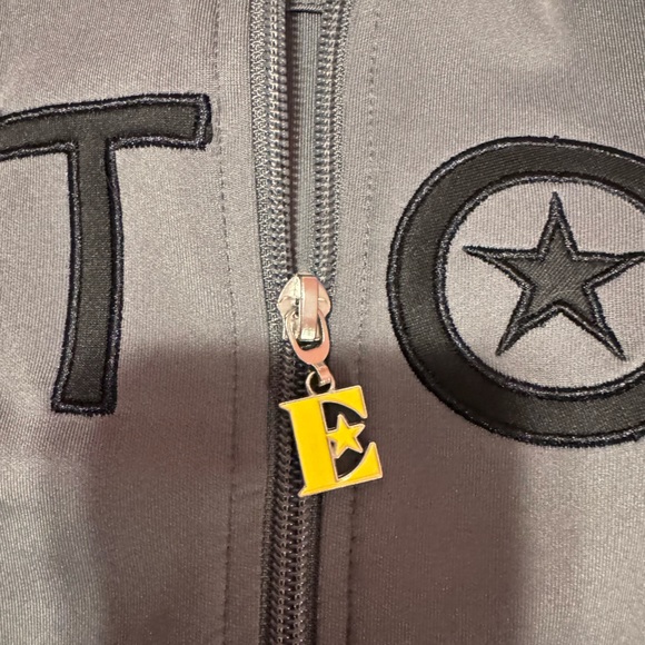 Men’s Elton John tracksuit. - Picture 2 of 5